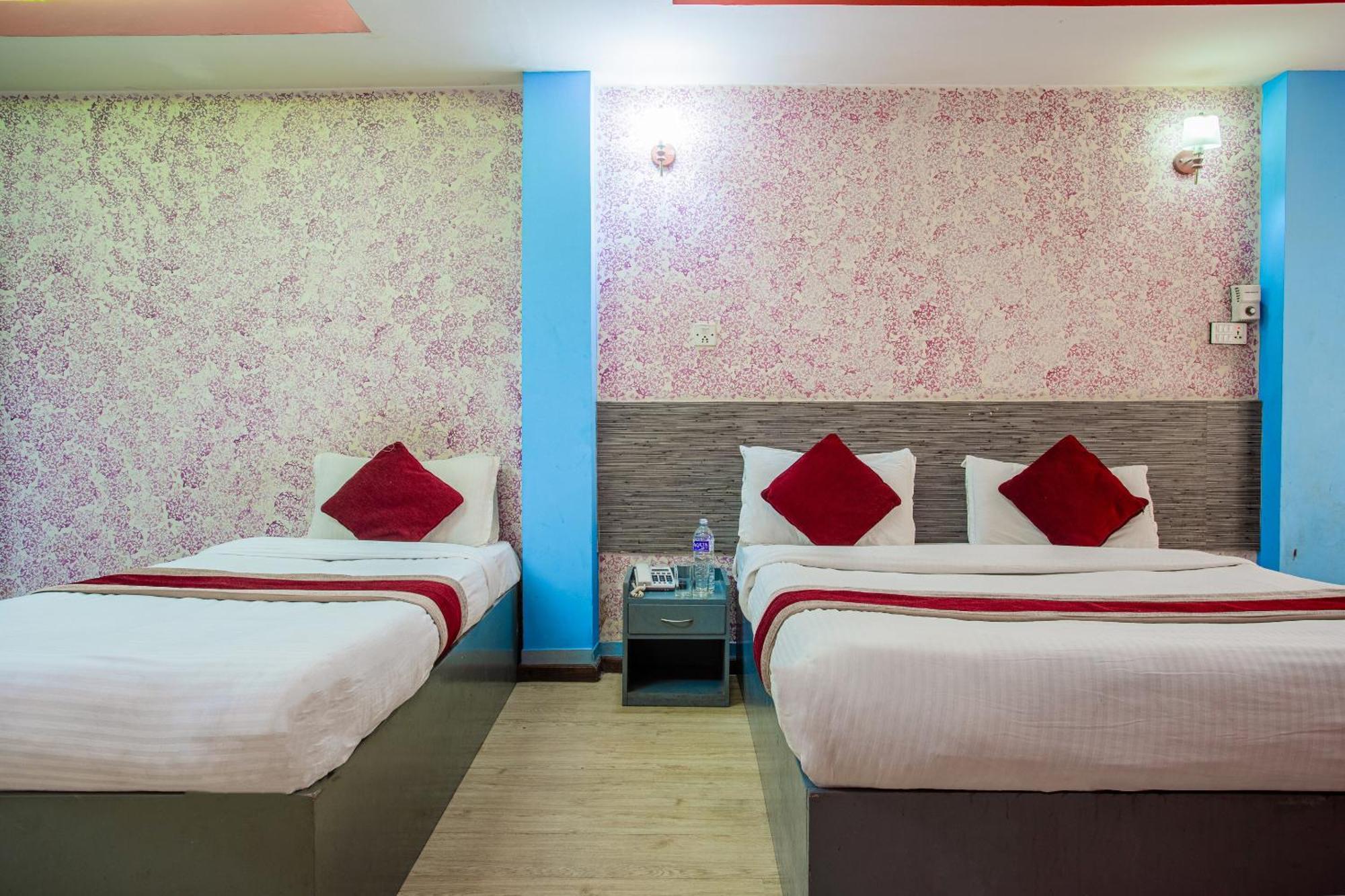 Oyo 808 Hotel Om Ganapati Pvt Ltd Kathmandu Exterior photo