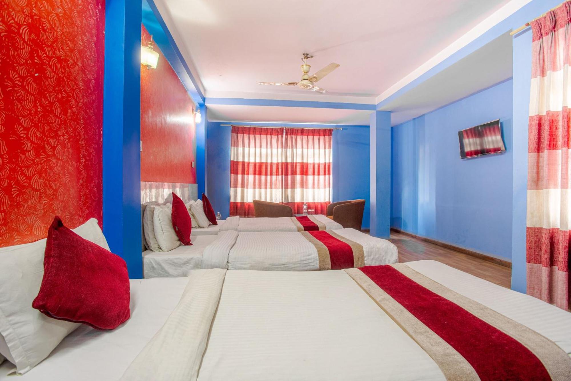 Oyo 808 Hotel Om Ganapati Pvt Ltd Kathmandu Exterior photo
